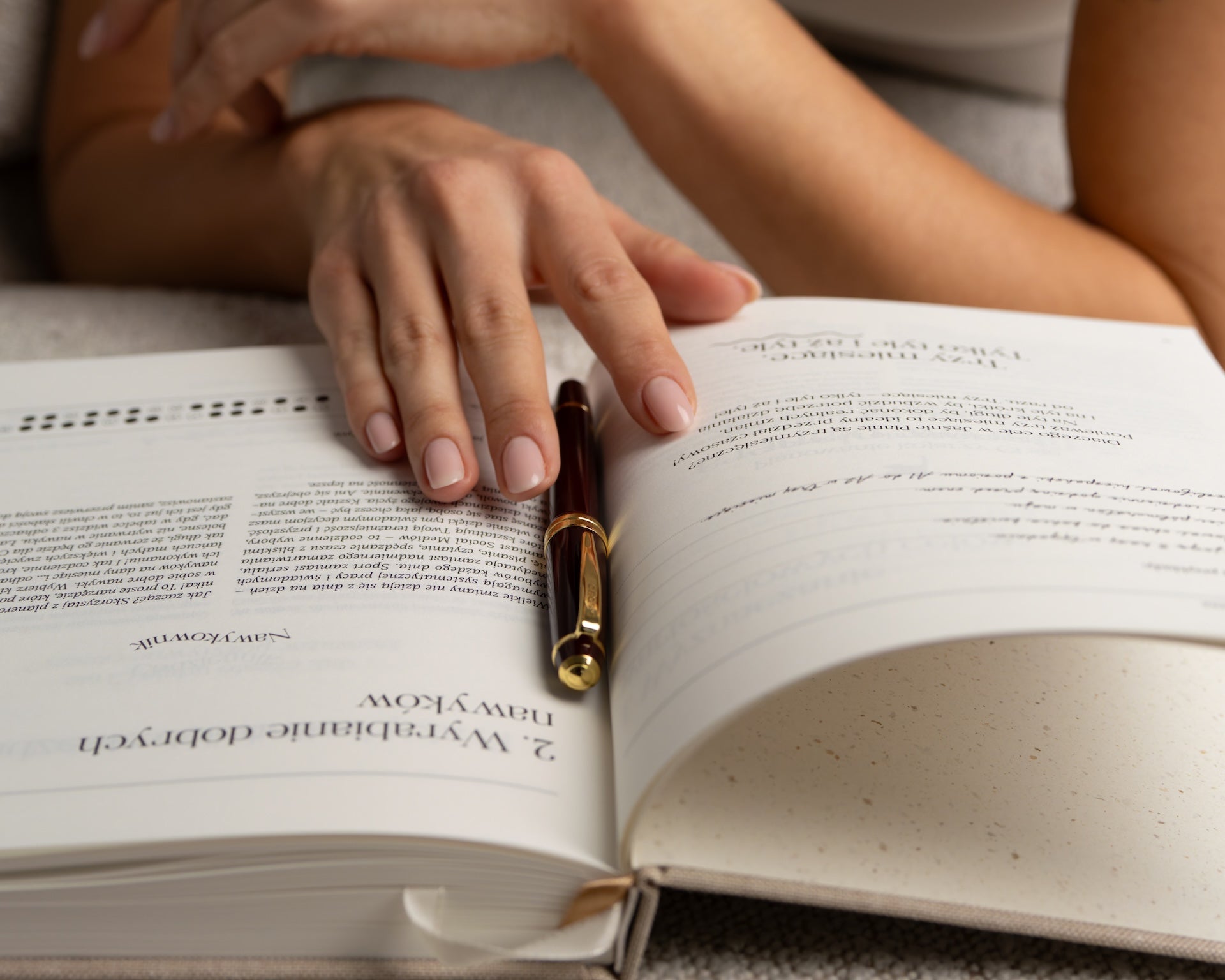 Planer Jaśnie Plan otwarty na jeden ze stron przewodnika