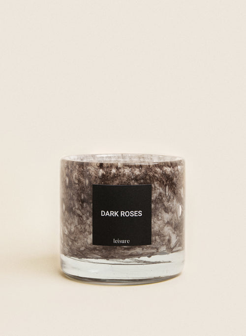 Packshot Leisure Candles - Dark Roses