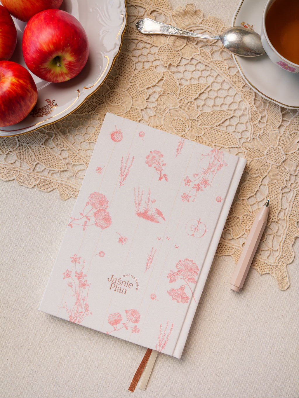 Widok na tylnią okładkę Notesu Sielskiego